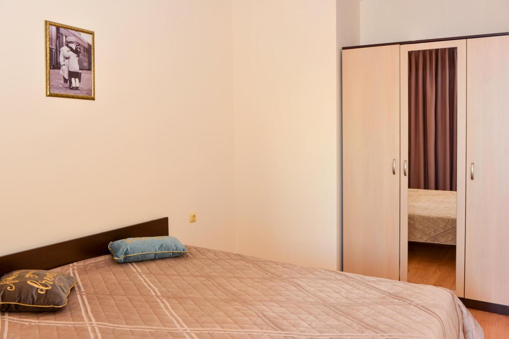 Crown And Imperial Sveti Vlas